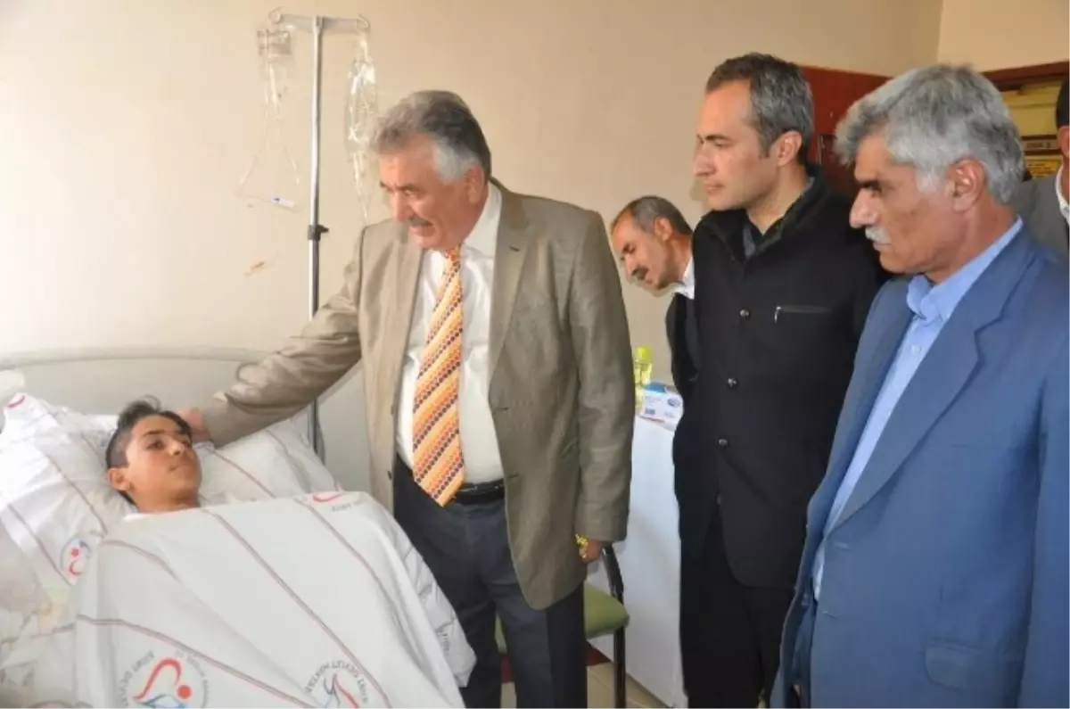 Başkan Sadak Hastaları Ziyaret Etti