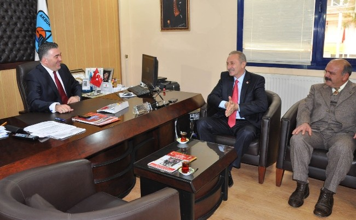 CHP Didim Belediye Başkan Adayı Deniz Atabay Akbük\'te