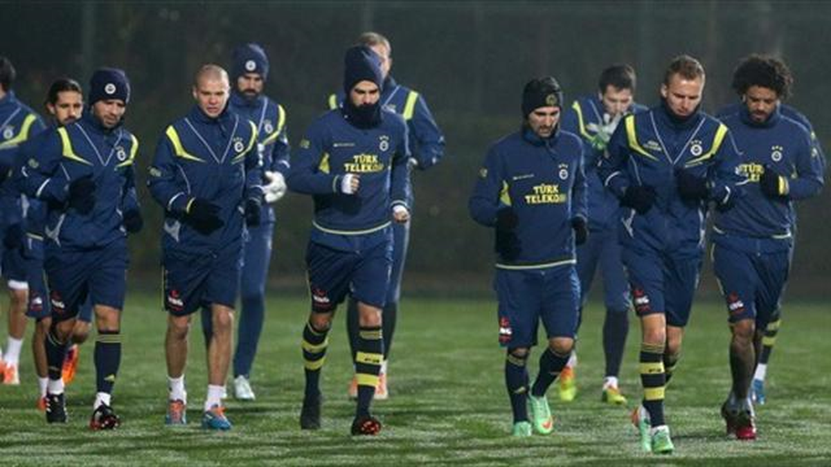 Fenerbahçe Kampa Girdi