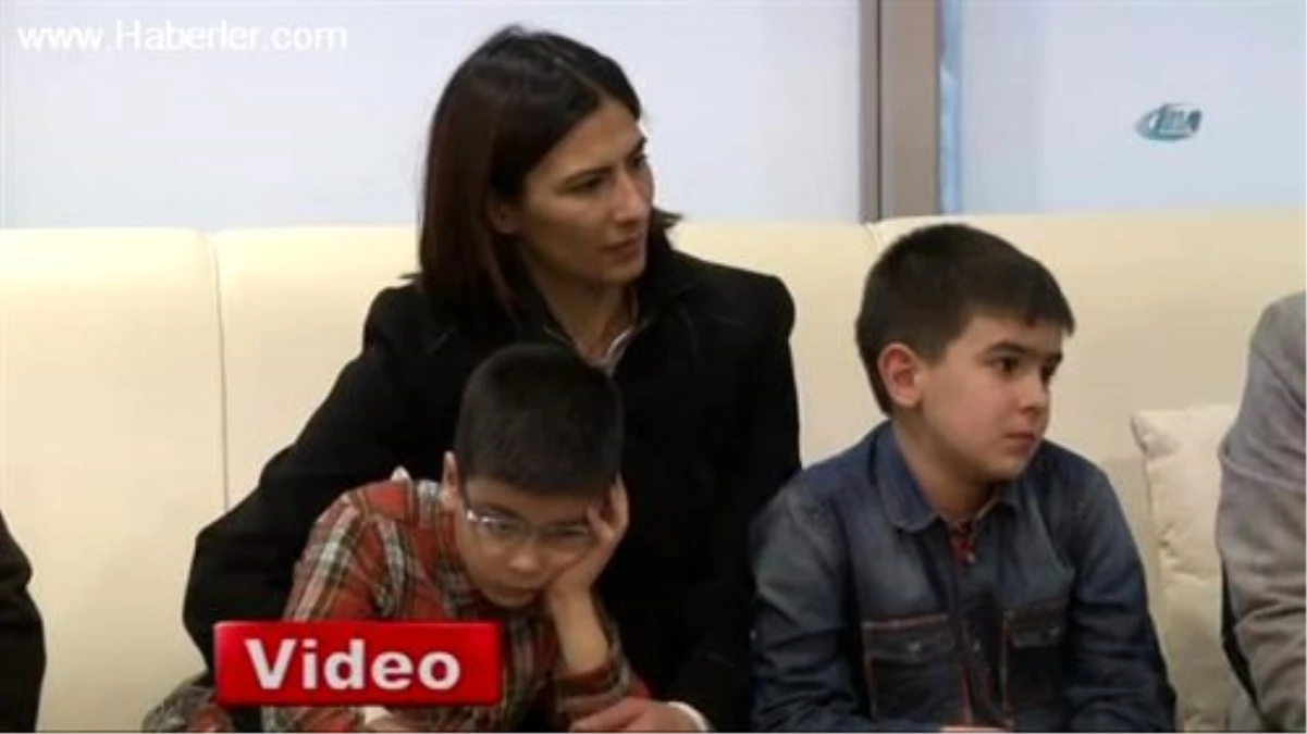Gazeteci İsmail Güneş\'in Ailesi Başkan Erdem\'i Ziyaret Etti