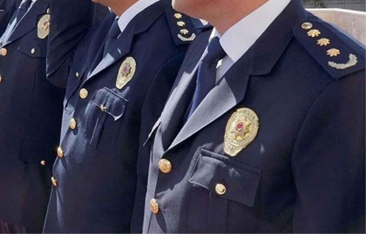 İzmir\'de İki Polis Okulunun Müdürü Değişti
