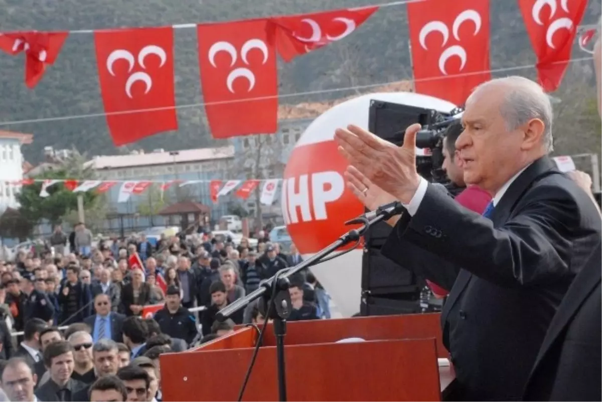 MHP Lideri Bahçeli Fethiye\'de Seçim Bürosu Açılışına Katıldı