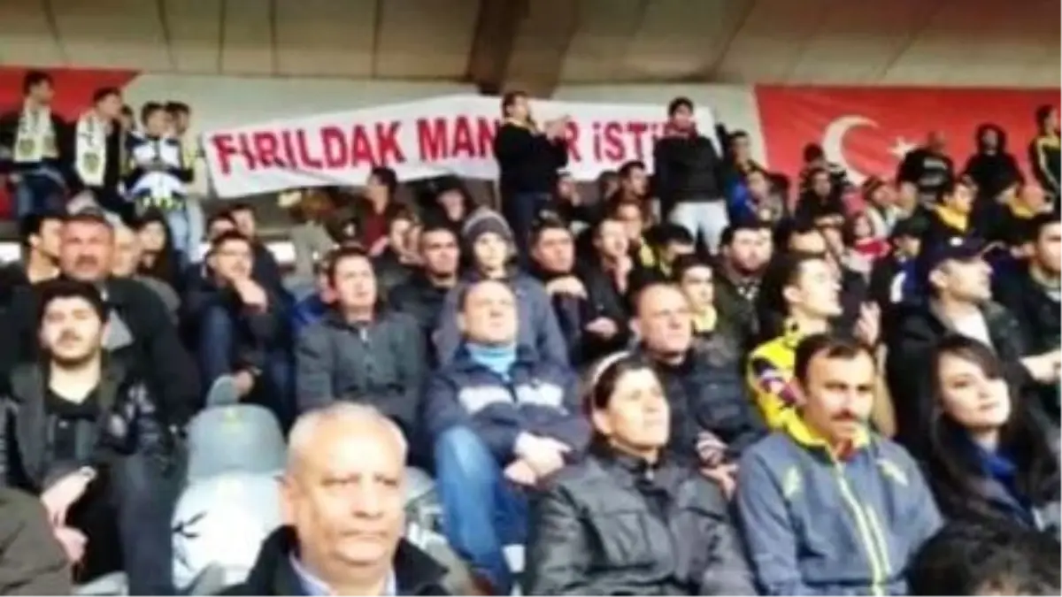 Ankaragücü Maçında Mansur Yavaş\'a Pankart Şoku