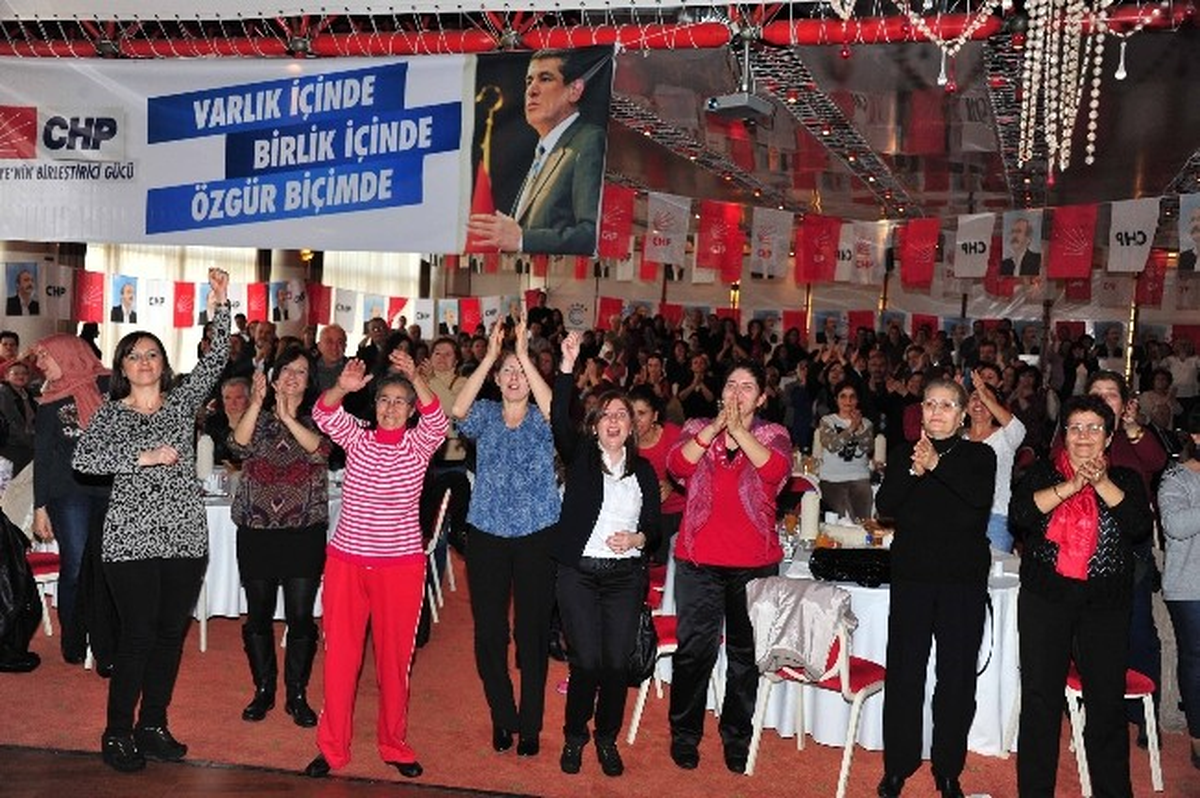 Başkan Çalkaya Partilileri ile Biraraya Geldi