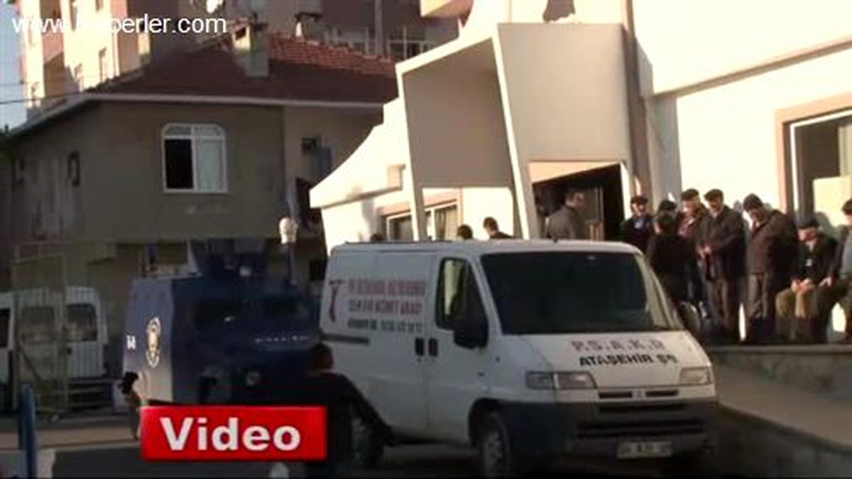Boşandığı Eşiyle Kavga Etti, Oğlunu ve Kızını Yaraladı