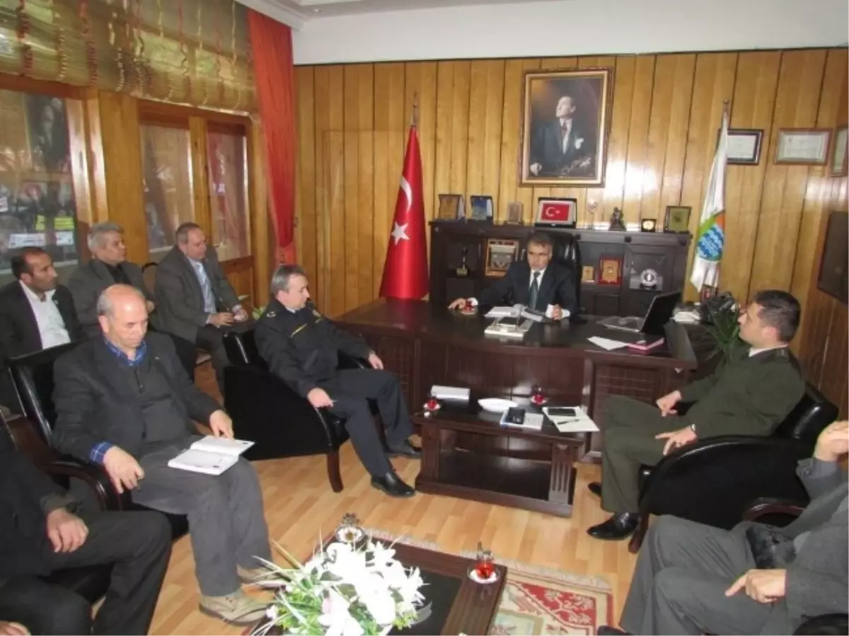 Burhaniye'de Seçim Güvenliği Toplantısı