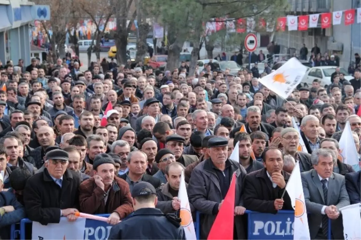 Dışişleri Bakanı Davutoğlu, Yolsuzluğa, \'Yaran Nasihati\' ile Cevap Verdi