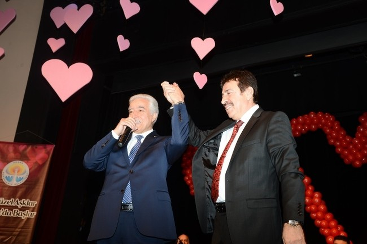 İlkan Adanalıları Büyüledi
