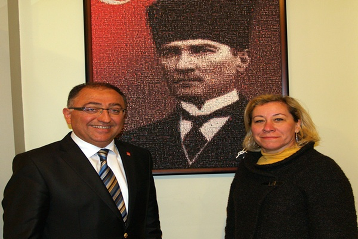 Mimar Melda Çetin\'de Salman\'ın ekibine katıldı
