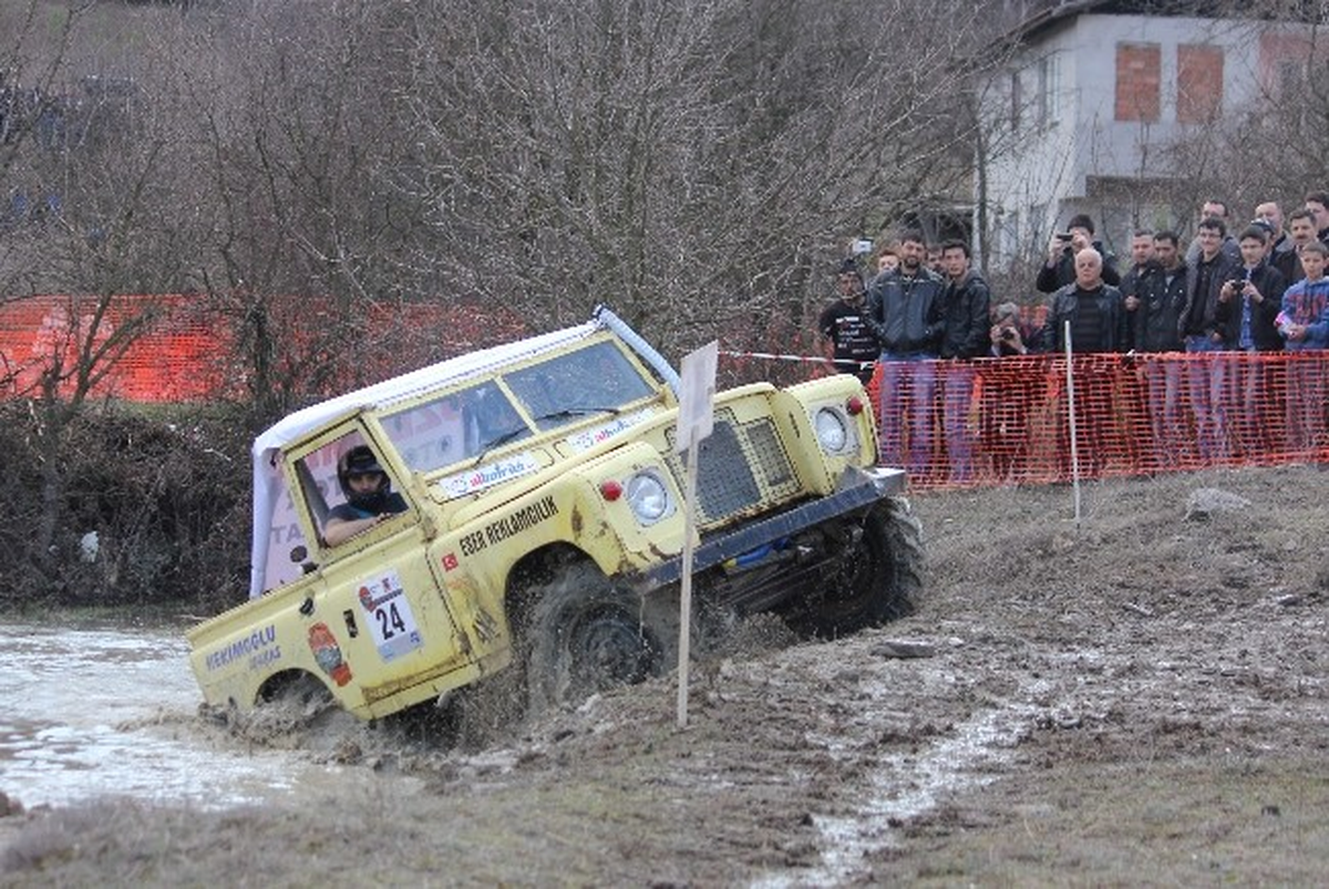 Off-Road Yarışları Nefesleri Kesti