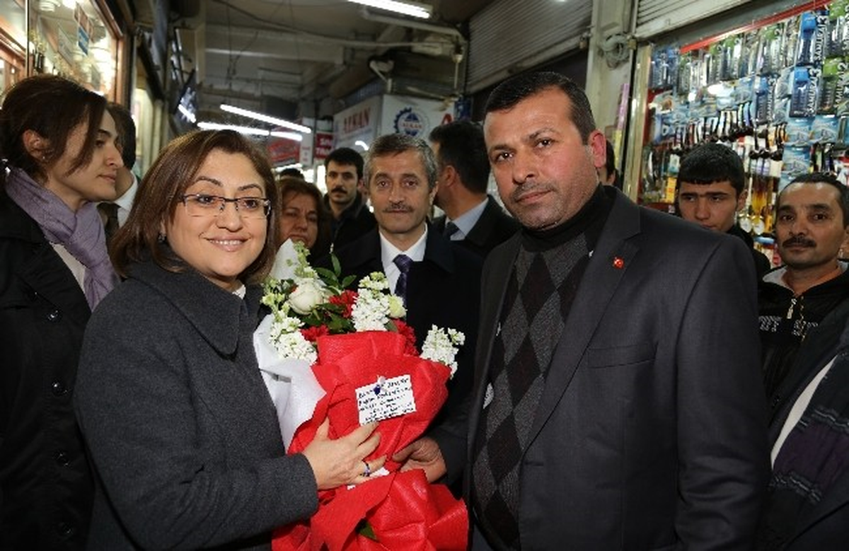 Şahin ve Tahmazoğlu\'nundan Büyük Pasaj Esnafına Ziyaret