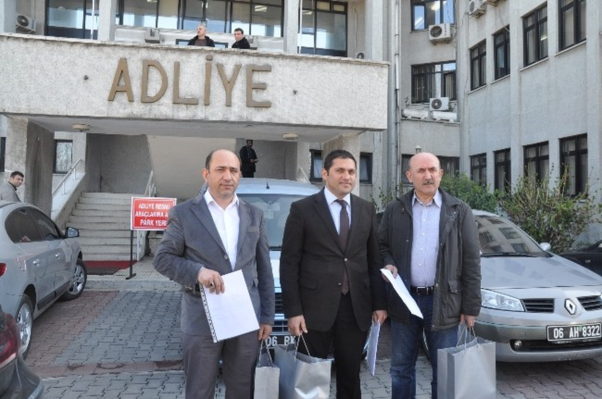 AK Parti Adayların Listelerini Seçim Kurumuna Teslim Etti