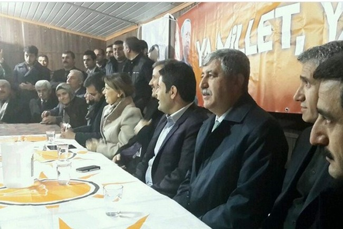 AK Parti Heyeti, Kitlete\'de Mahalle Toplantısı Yaptı