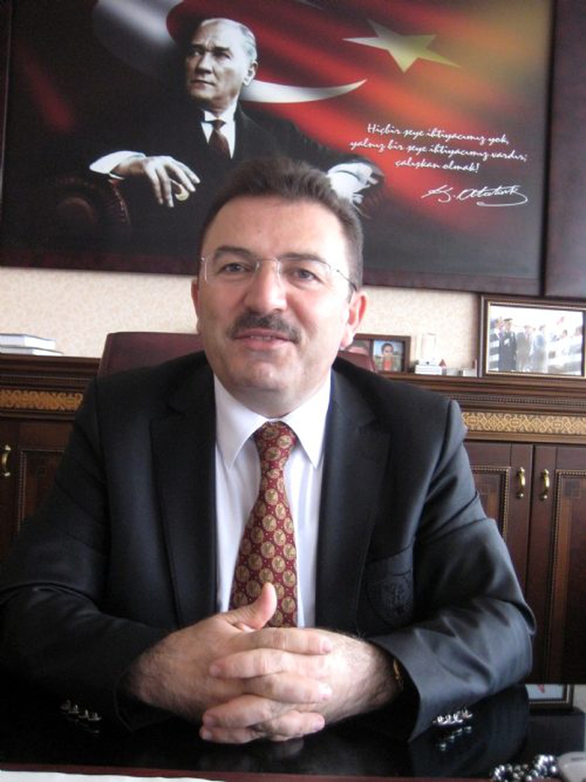 İstanbul Emniyet Müdürü Altınok: (Taksim\'de Patlama) Can Kaybımız Yok. 4 Yaralımız Var