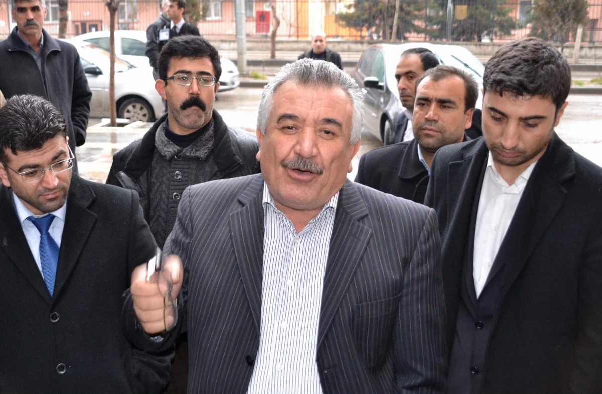 Siirt Belediye Başkanı Sadak, Çarşıyı Gezdi