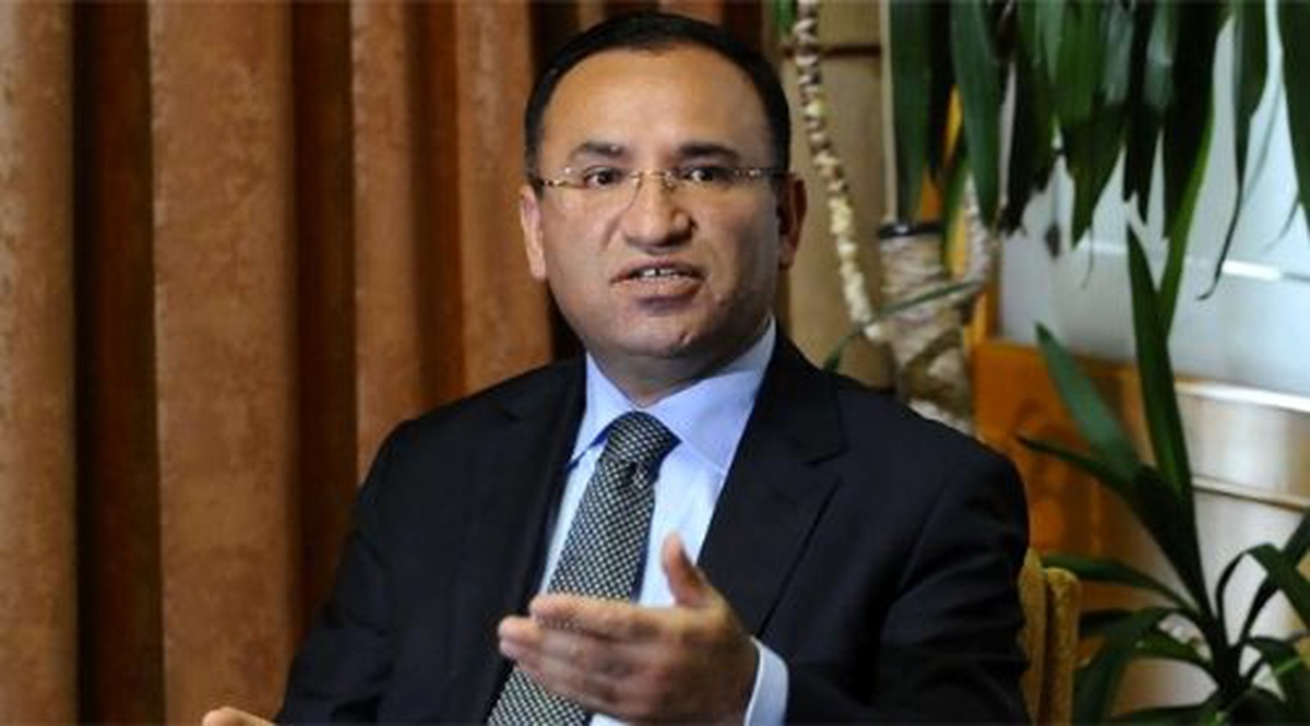 Bakan Bozdağ: HSYK Üyemizin "What\'s Up" Hesabı Yoktur