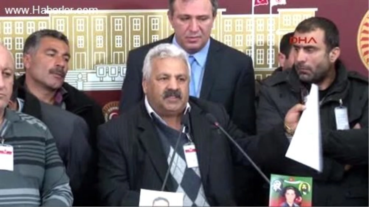 CHP\'li Orhan Düzgün, Ölen Askerlerin Aileleri ile Basın Toplantısı Düzenledi