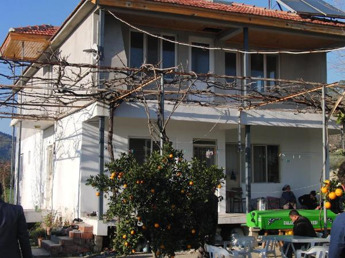 Dalamanlı Genç İntihar Etti