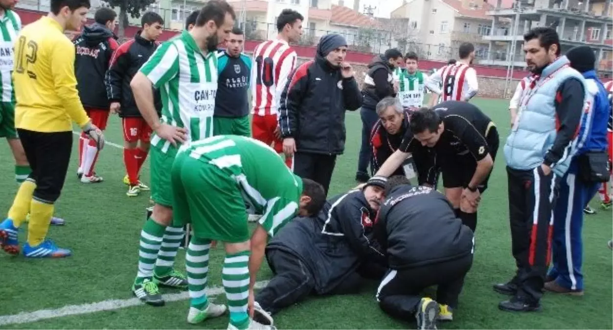 Dili Boğazına Kaçan Futbolcu Ölümden Döndü