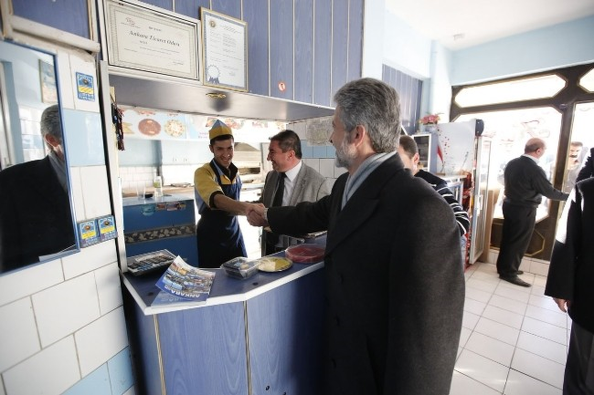 Fatih Esnafından Başkan Tuna\'ya Büyük İlgi