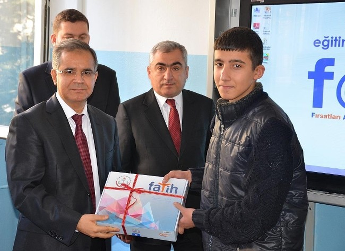 Kilis\'te Tablet Bilgisayarlar Dağıtıldı