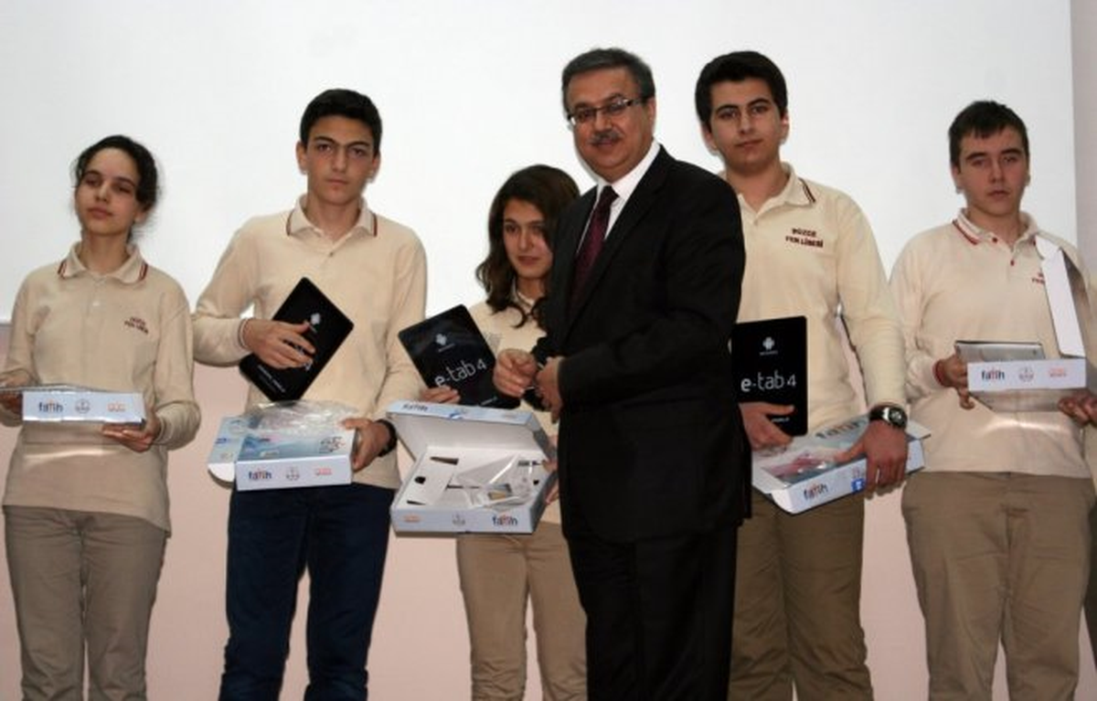 Fatih Projesi Tablet Dağıtım Töreni