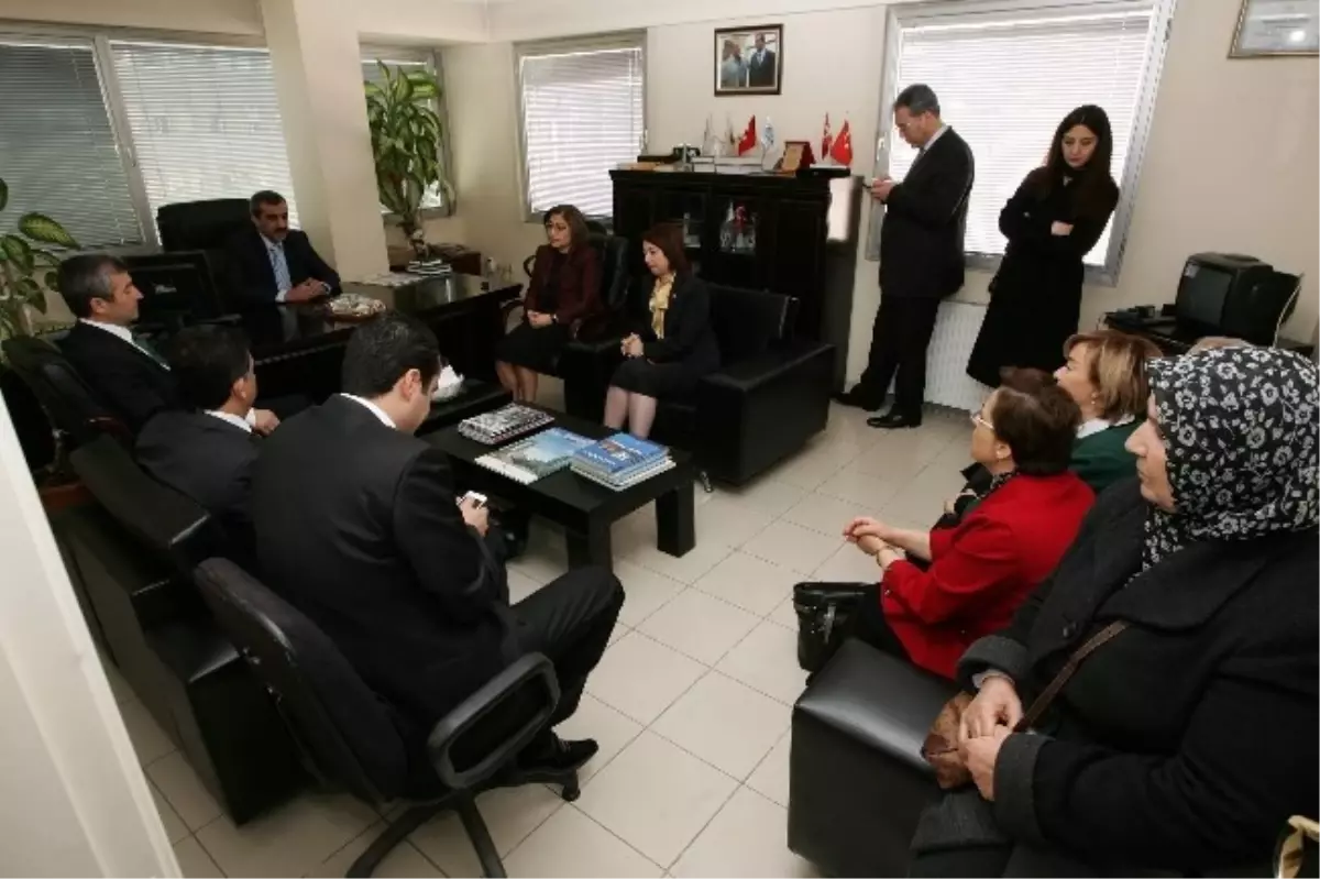 Fatma Şahin\'den İHA\'ya Ziyaret