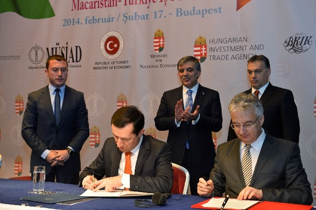 Gül\'den Macar İşadamlarına Davet: "Türkiye ile İş Yapın"