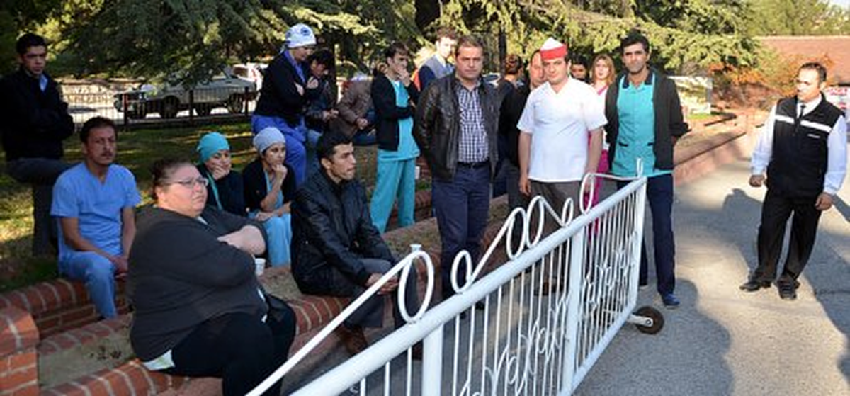 Hastane Çalışanlarının Maaşlarını Alamadıkları İddiası