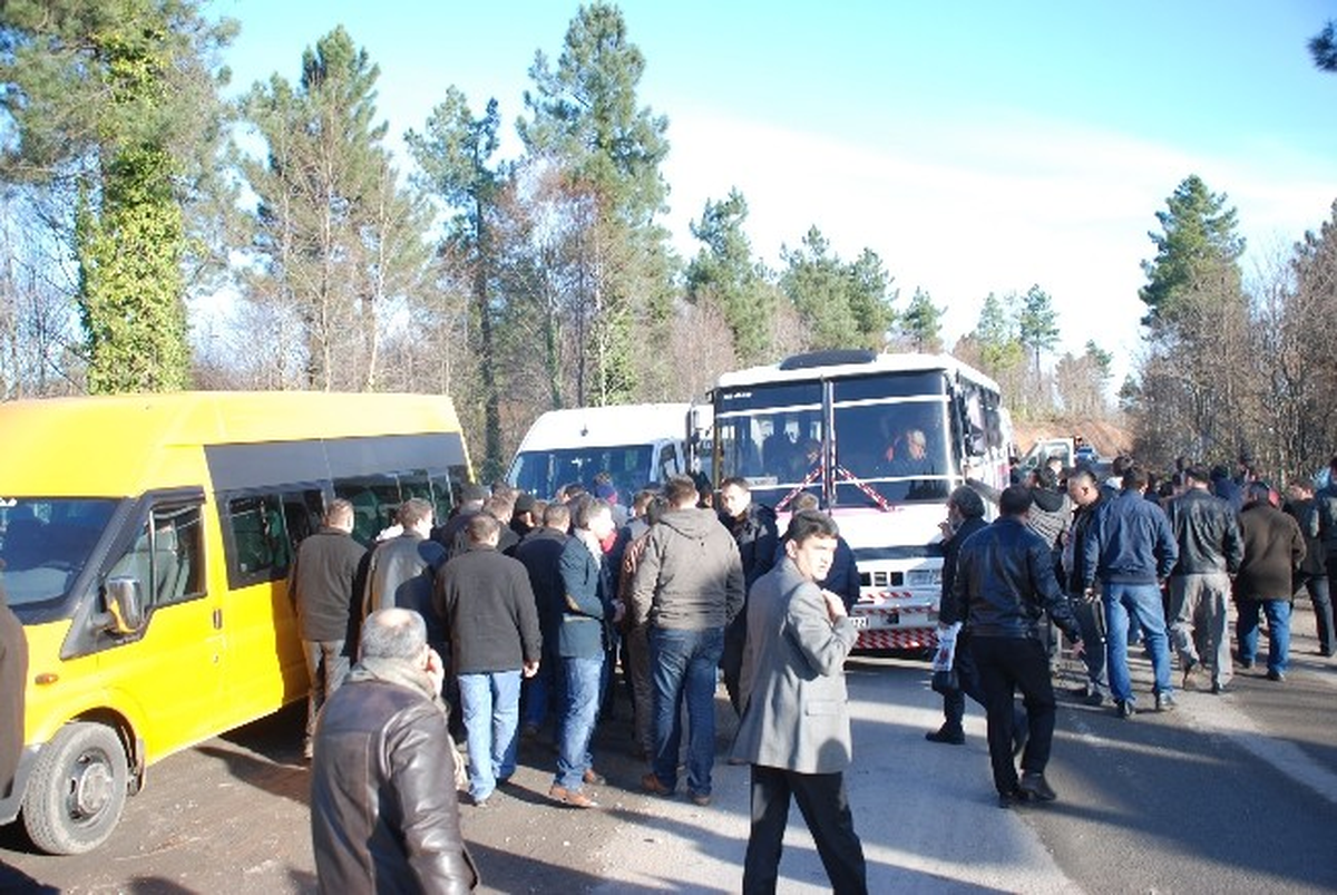 Madenciler TTK Genel Müdürlüğüne Eyleme Gitti