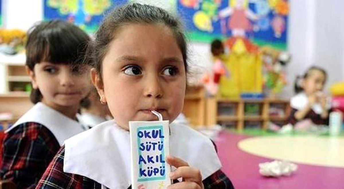 Simav\'da Okul Sütü Dağıtımı