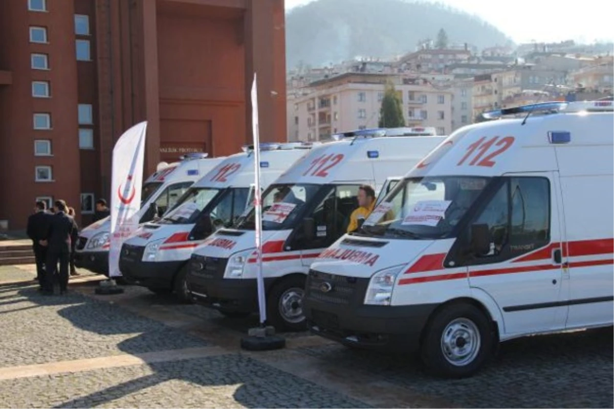 Şırnak\'a Yeni Ambulanslar Hizmete Girdi