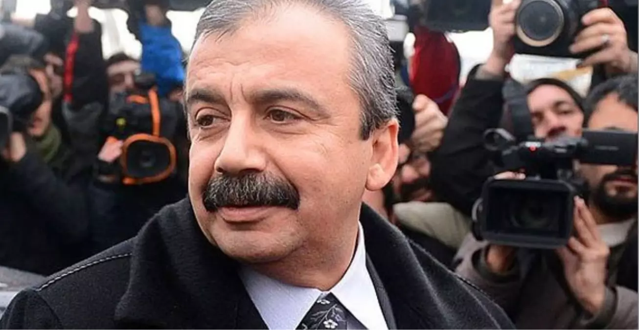 Sırrı Süreyya Önder: TOKİ'yi Bu Kentten Sürgün Edeceğiz