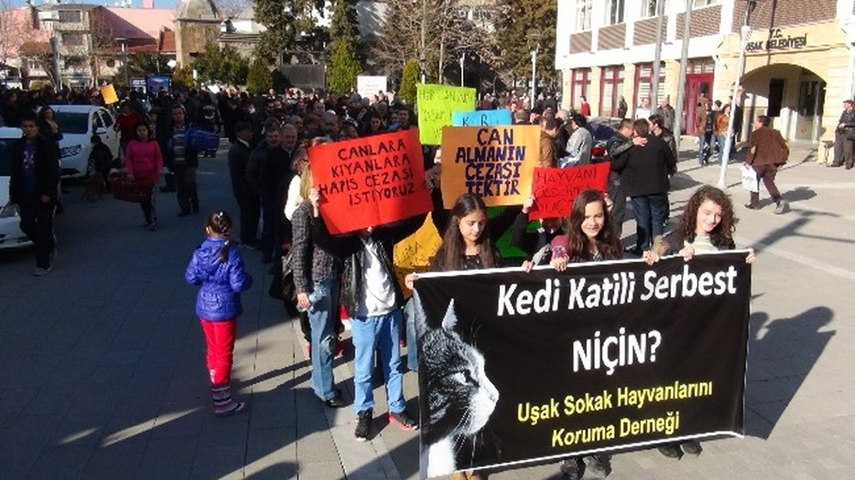Uşak\'ta Hayvan Hakları Protestosu