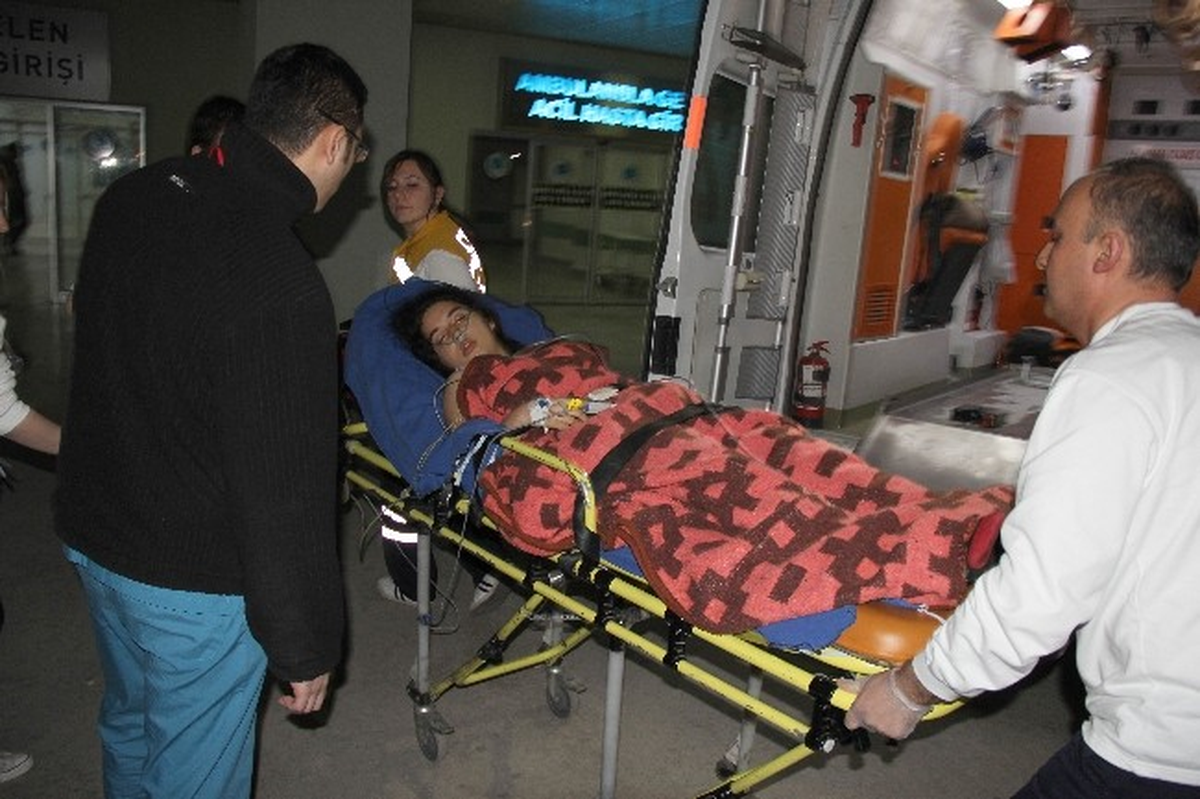 14 Yaşındaki Liseli Kız Beyin Kanaması Geçirdi