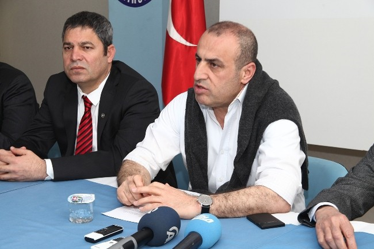 Adana Demirspor\'da Teknik Direktör Arayışı
