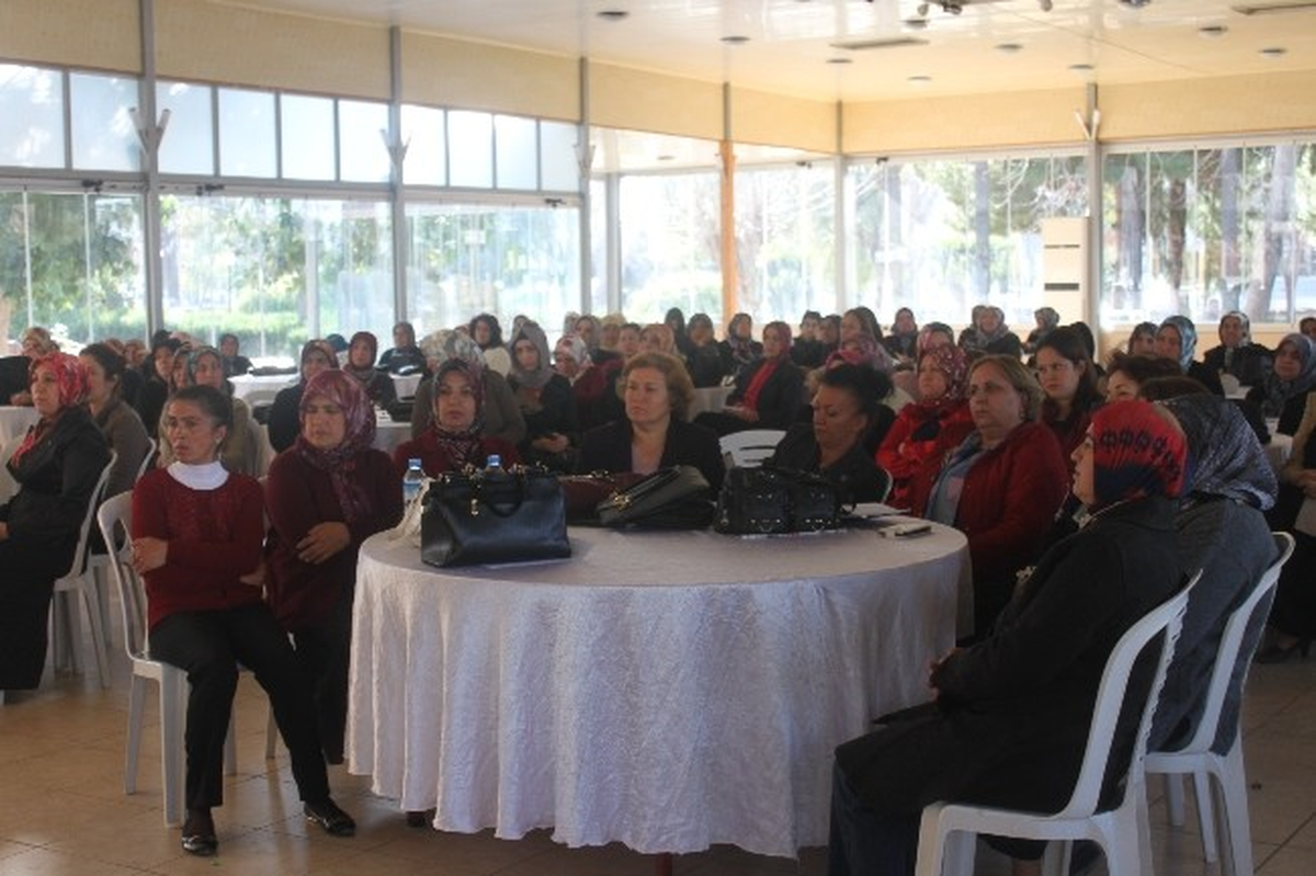 Ailedeki Şiddetin Nedenleri ve Boyutları" Semineri