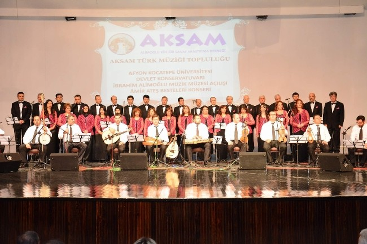 AKSAM\'dan \'Aşk\'ın Şarkıları\' Konseri