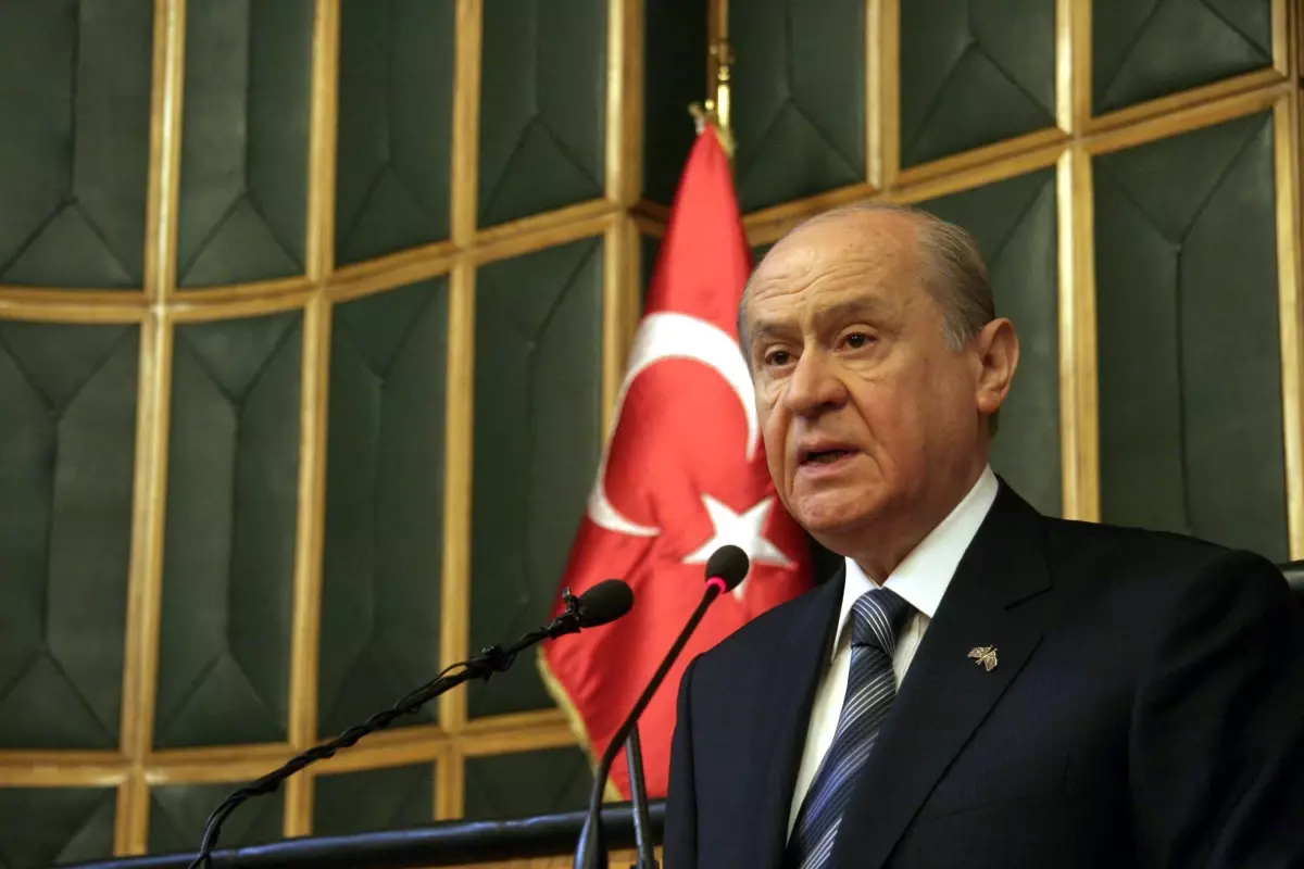 Bahçeli - Başbakan\'a eleştiri -