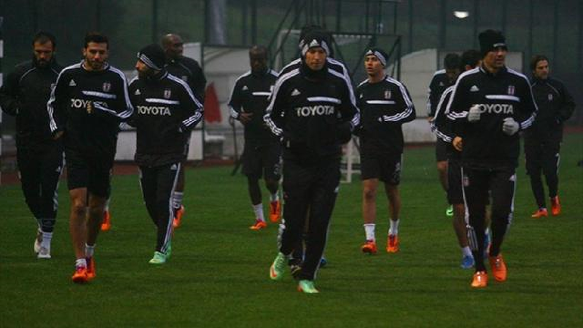 Beşiktaş Altı Eksikle Çalıştı