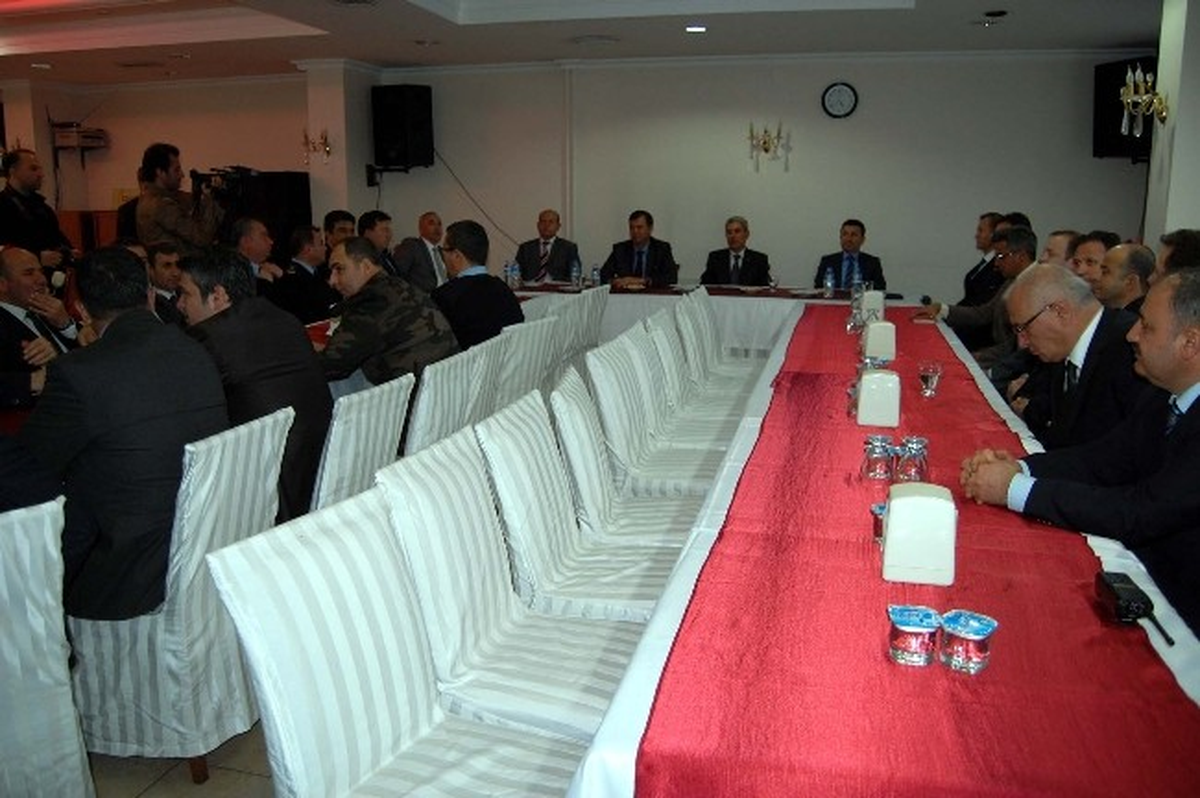 Bitlis Emniyet Müdürlüğü\'nde Devir Teslim Töreni