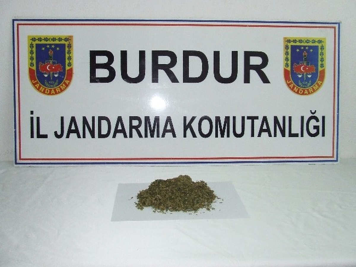 Bucak\'ta 120 Gram Esrar Ele Geçirildi