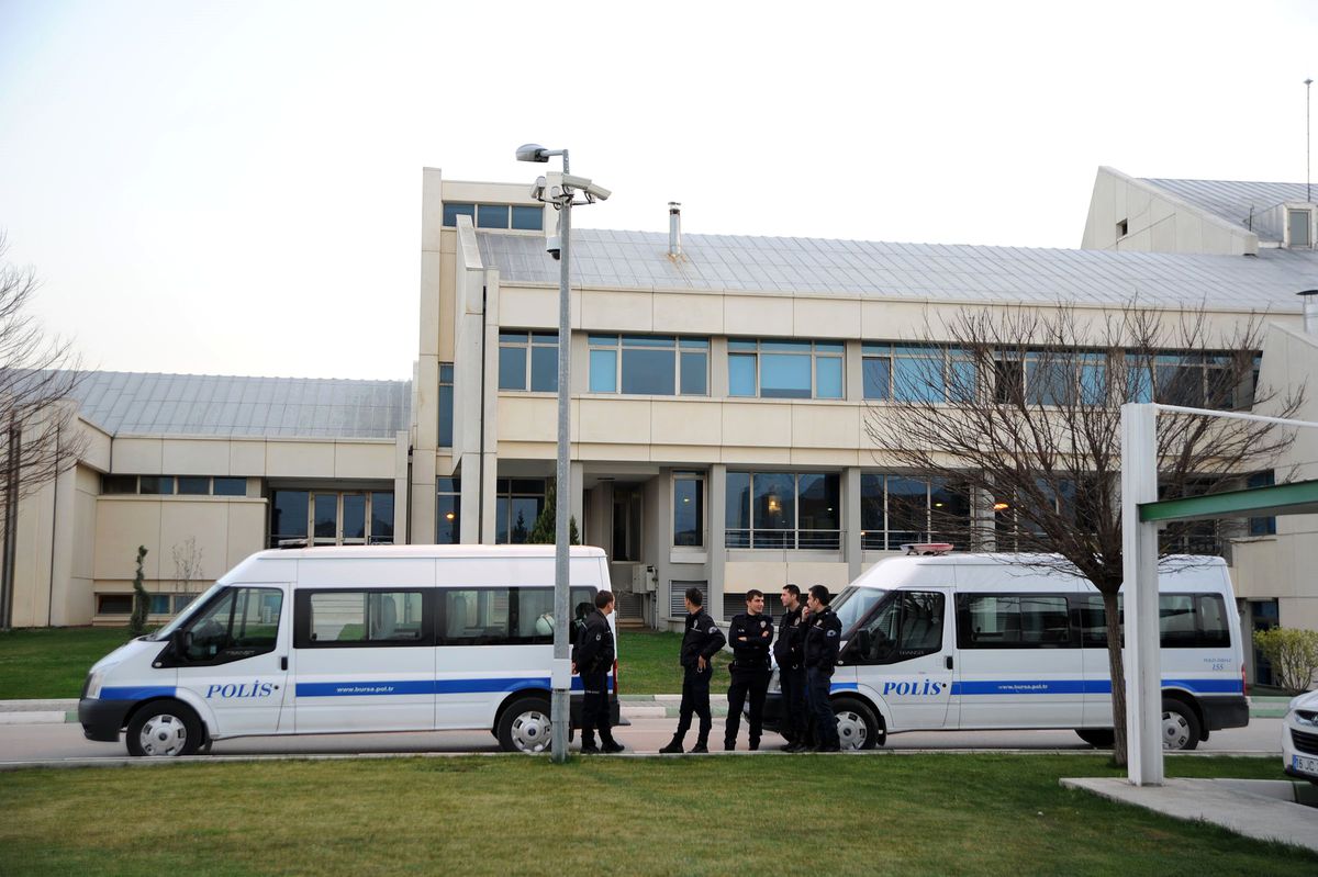 Bursaspor\'da Polis Eşliğinde Antrenman
