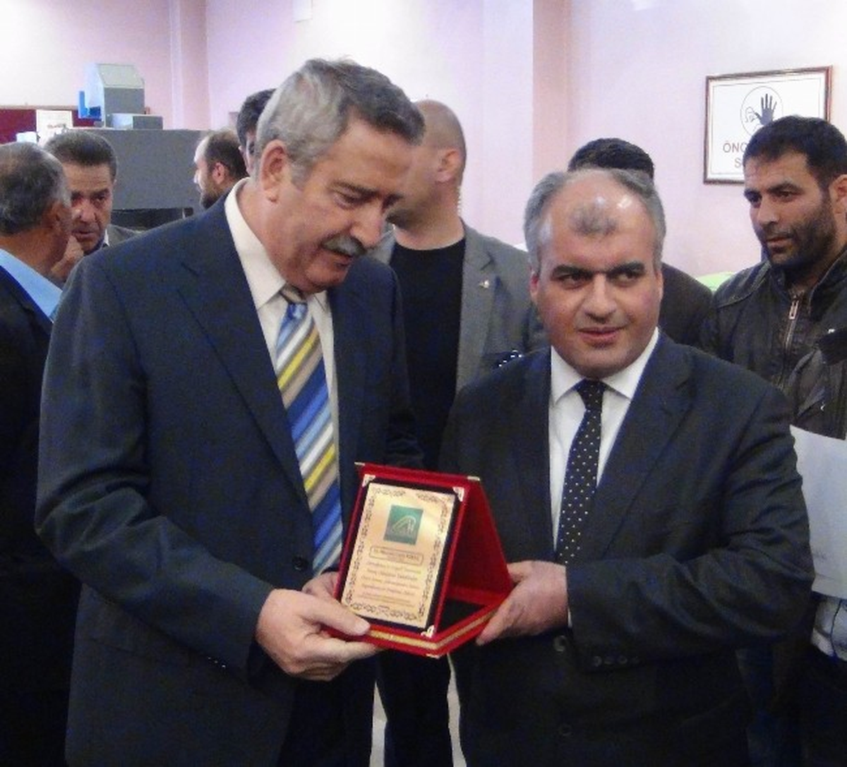 Diyarbakır Valisi Kıraç\'tan Engelli Derneklerine Ziyaret