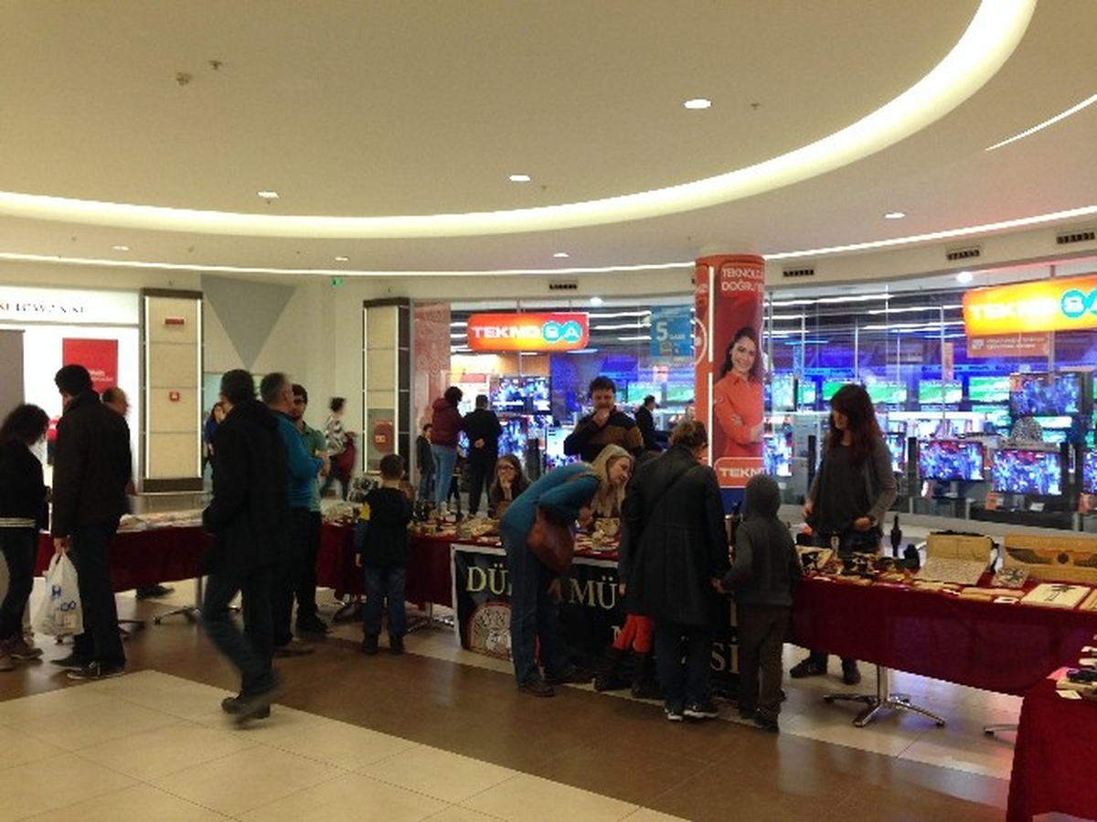 Dünya Müzeleri Müzesi Sergisi Neo Plus Outlet\'te