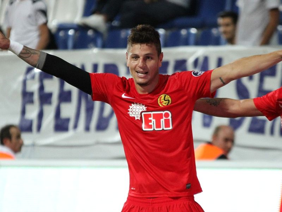 Eskişehirspor\'da Dede ve Diego\'nun Son Durumu