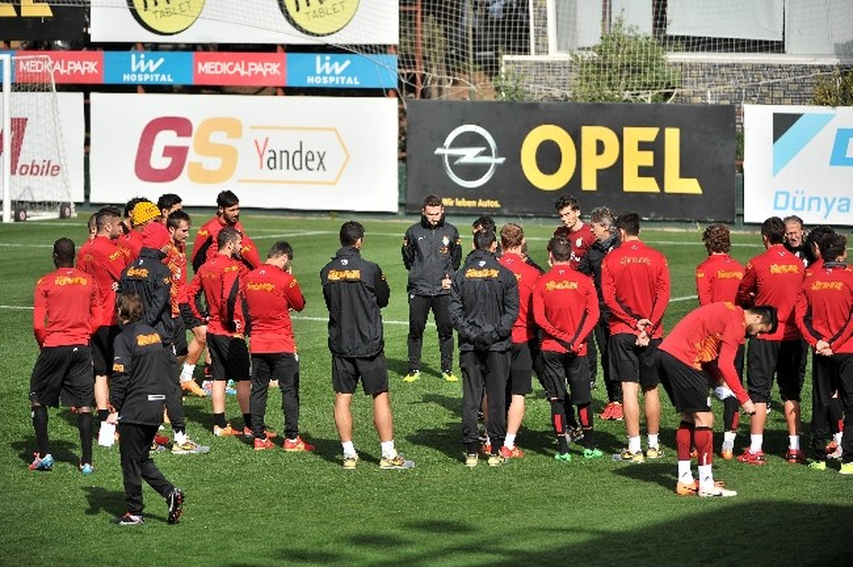 Galatasaray, Beşiktaş Maçı Hazırlıklarına Başladı