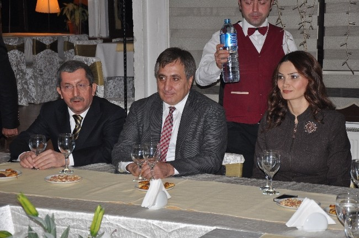Ganire Paşayeva\'ya Fahri Hemşerilik Beratı" Verildi