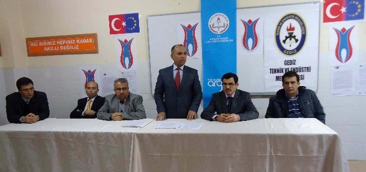 Gediz Teknik ve Endüstri Meslek Lisesi AB Proje Bilgilendirme Çalışmalarına Devam Ediyor