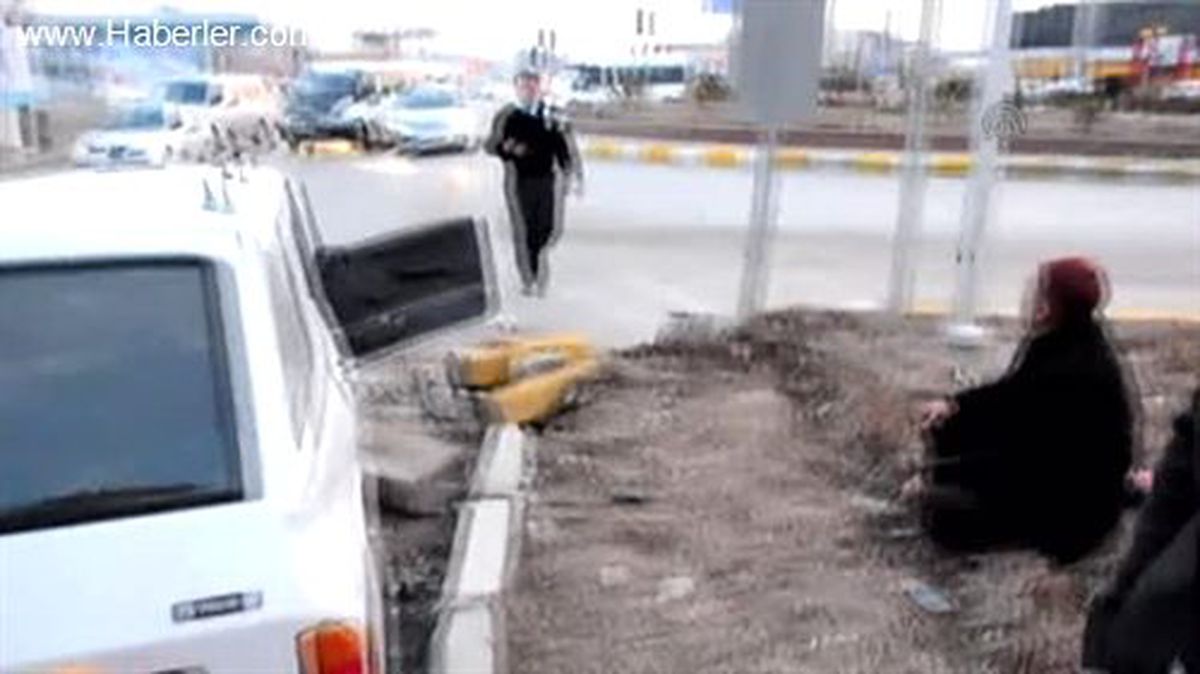 Hastane Dönüşü Trafik Kazası: 2 Yaralı